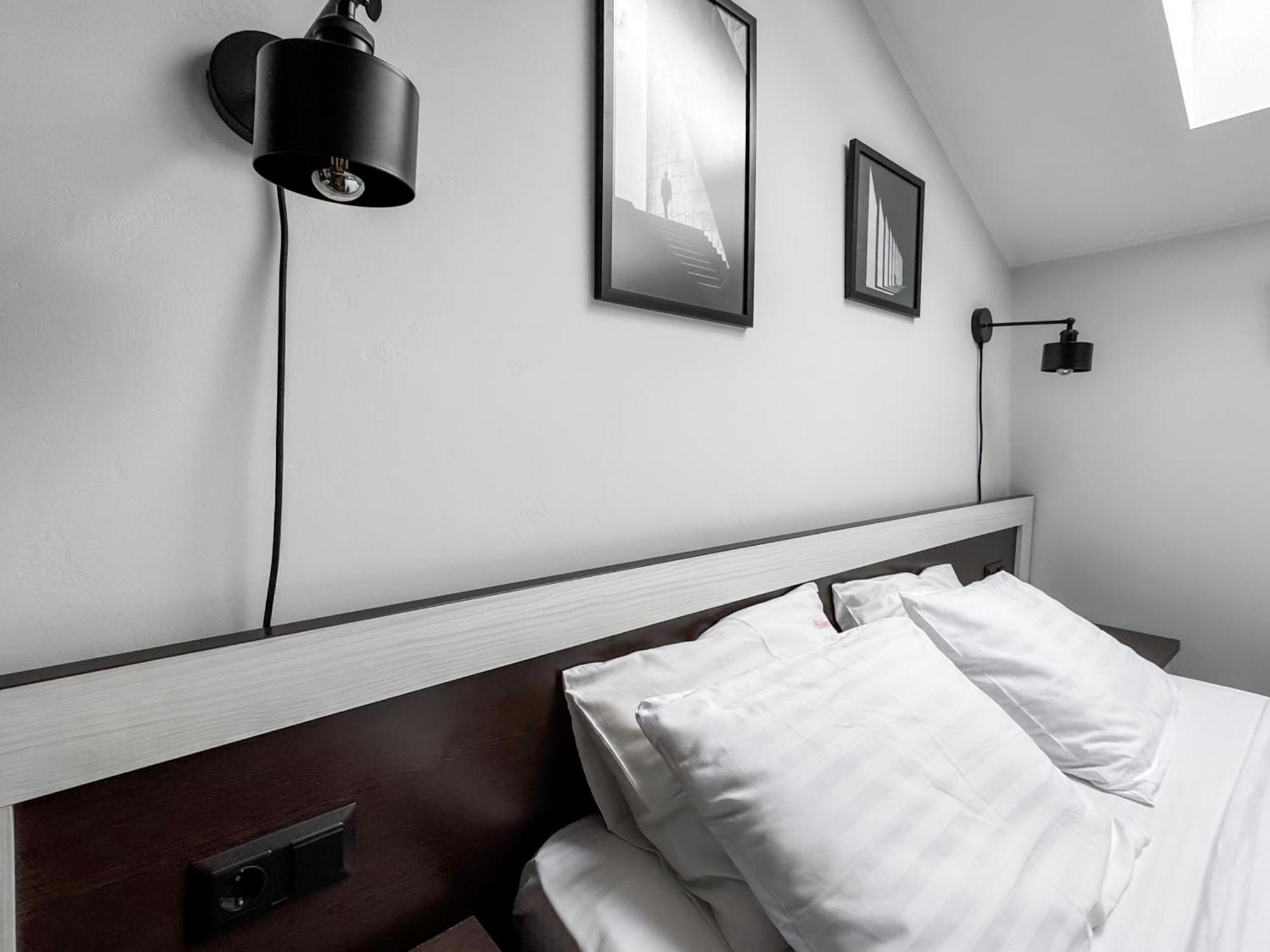 Apartments On Zaliznychna 49 ايفانو - فرانكيفسك المظهر الخارجي الصورة